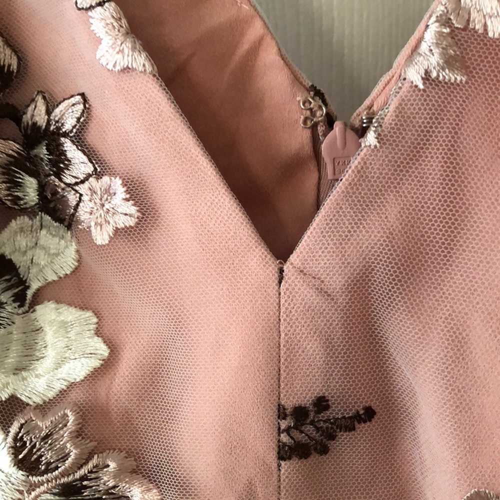 Dress The Population Nellie Floral Embroidered Lace Tiered Mini Dress size L - Picture 10 of 14